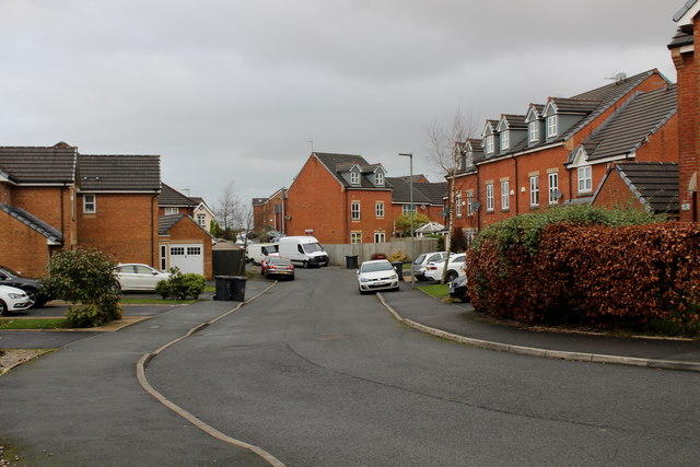 Housing Development Opposite Royal... © Chris Heaton Cc-by-sa/2.0 ...