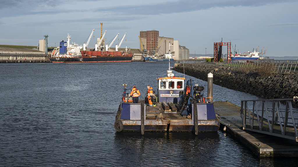 The 'Garmoyle' at Belfast © Rossographer :: Geograph Ireland