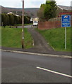 Unsuitable for heavy goods vehicles sign, Maes Mawr Road, Crynant