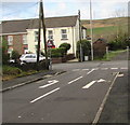 White arrows on Commercial Street, Seven Sisters