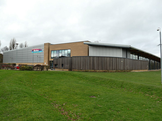 Morley Leisure Centre, Queensway