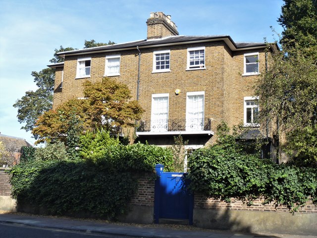 Ealing houses [17] © Michael Dibb cc-by-sa/2.0 :: Geograph Britain and ...