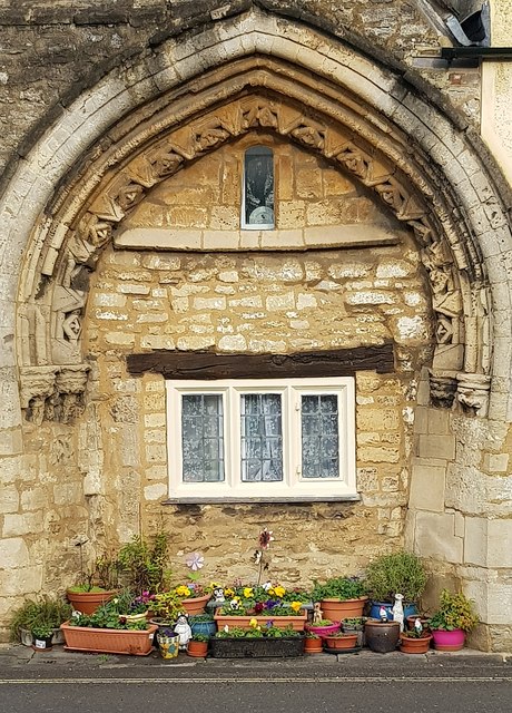 Malmesbury - Chapel archway in St John's court