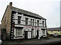 Y Llew Coch / The Red Lion, Dyserth