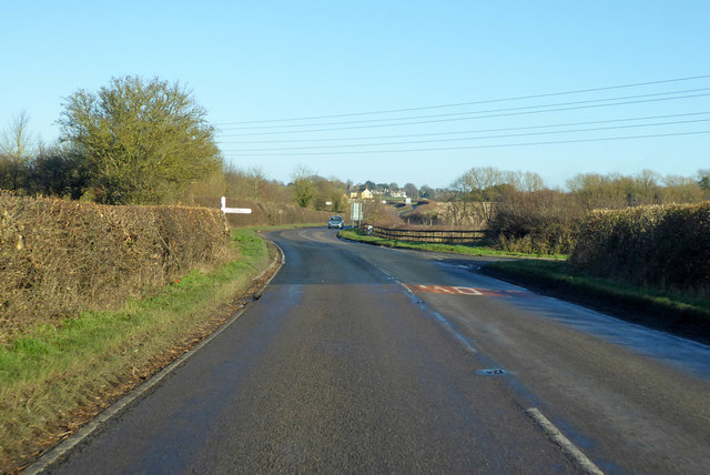 B4019 towards Highworth