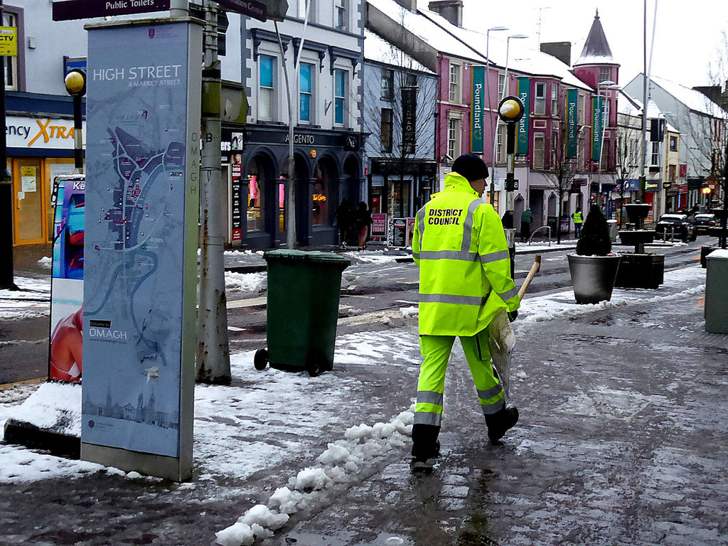 council-worker-omagh-kenneth-allen-geograph-ireland