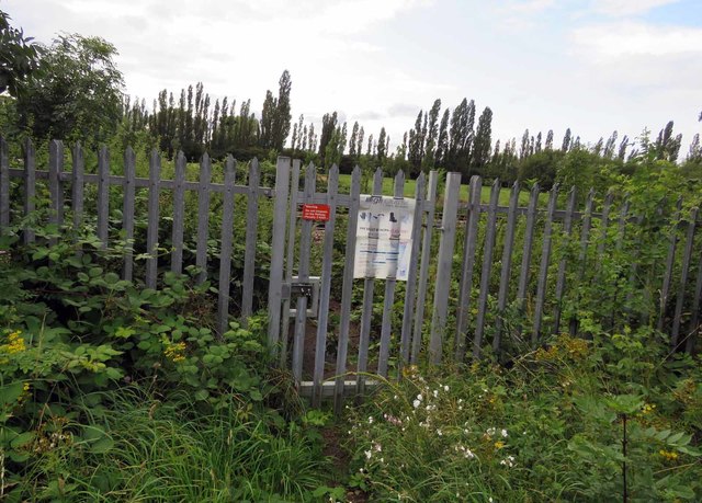 Access gate to the Syston to Peterborough railway line