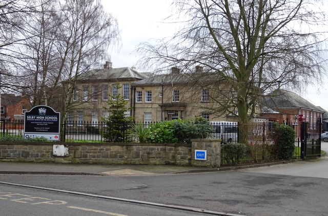 Selby High School © JThomas :: Geograph Britain and Ireland