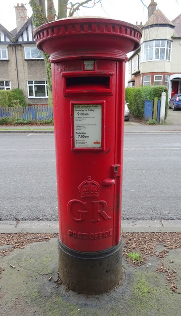 George V postbox on Leeds Road, Selby
