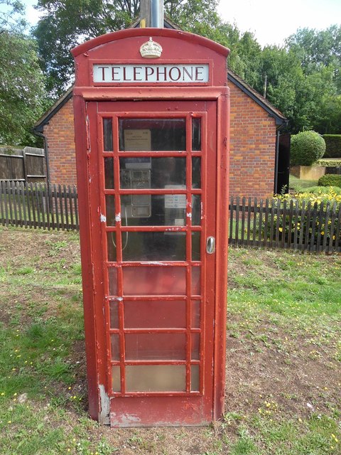 Former K6 Telephone Box at Belsize, Herts