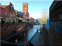 SP0686 : Canal side, Birmingham by Noisar