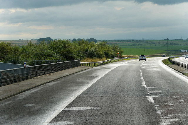 m77-westbound-david-dixon-cc-by-sa-2-0-geograph-britain-and-ireland