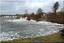 NS2071 : Stormy sea at Inverkip by Thomas Nugent