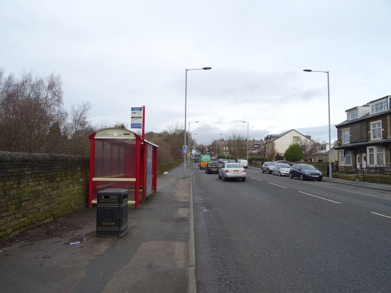 Bus stop and shelter on Killinghall Road... © JThomas ccbysa/2.0