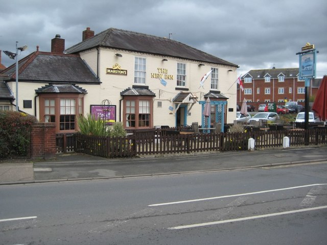 The New Inn © Philip Halling cc-by-sa/2.0 :: Geograph Britain and Ireland