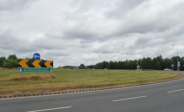 The Ballymascanlon Roundabout viewed from the R173