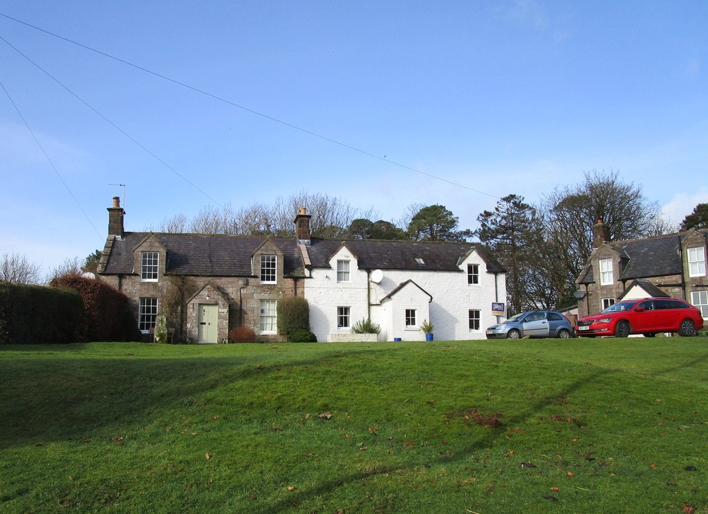 Cottages, Durisdeer © Jonathan Thacker cc-by-sa/2.0 :: Geograph Britain ...