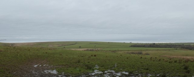 Flat landscape between B3358 and Exe Head