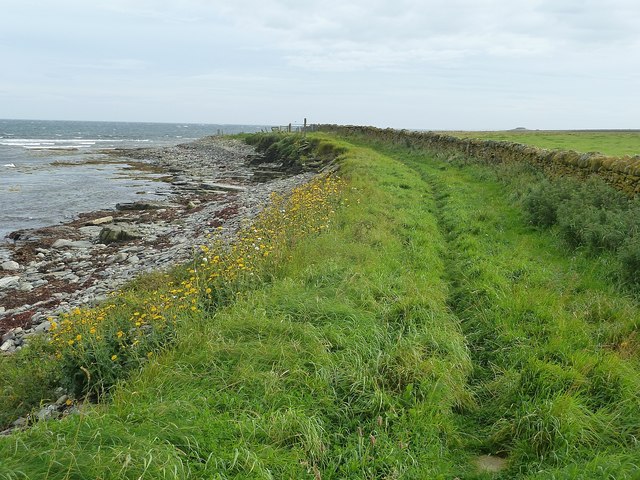 Path to Quoyness Chambered Cairn