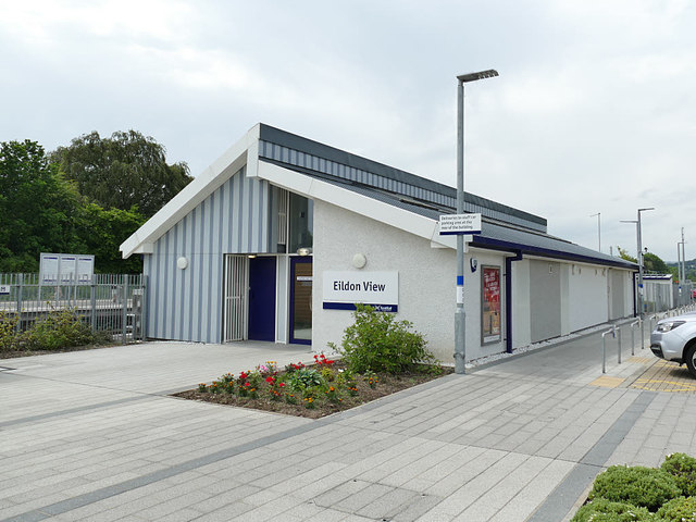 Tweedbank railway station building