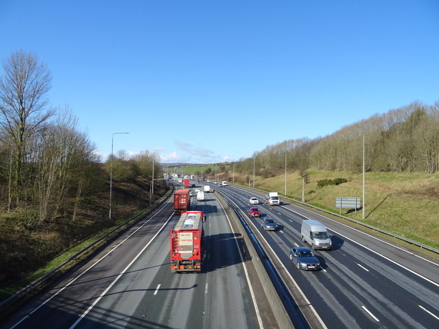 M62 westbound near Birkenshaw © JThomas :: Geograph Britain and Ireland