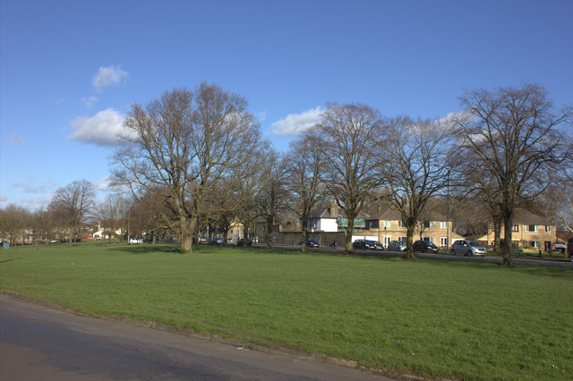 Kellaway Avenue from Kellaway Crescent © Robert Eva cc-by-sa/2.0 ...