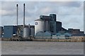 TQ4279 : Tate & Lyle sugar refinery, London by Ian S
