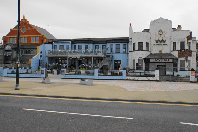 Seafront food and drink outlets