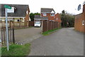 Footpath towards Grange Farm