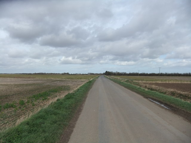 Fen Lane towards Grainthorpe