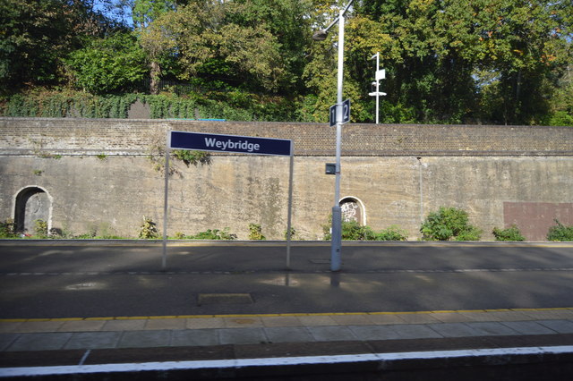 Weybridge Station © N Chadwick :: Geograph Britain And Ireland