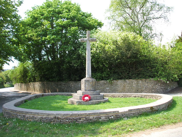 Great Barrington War Memorial, Gloucestershire