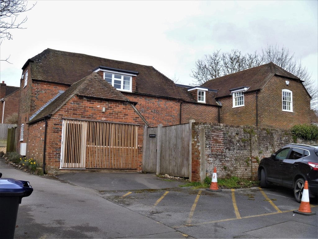 Marlborough houses [37] © Michael Dibb cc-by-sa/2.0 :: Geograph Britain ...