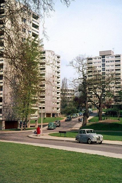 Alton West Estate, Roehampton, 1966 – 1 © Alan Murray-Rust cc-by-sa/2.0 ...