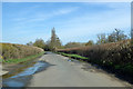 Road towards Tetsworth