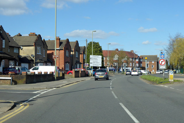 A317 approaching Clay Corner, Chertsey © Robin Webster :: Geograph ...