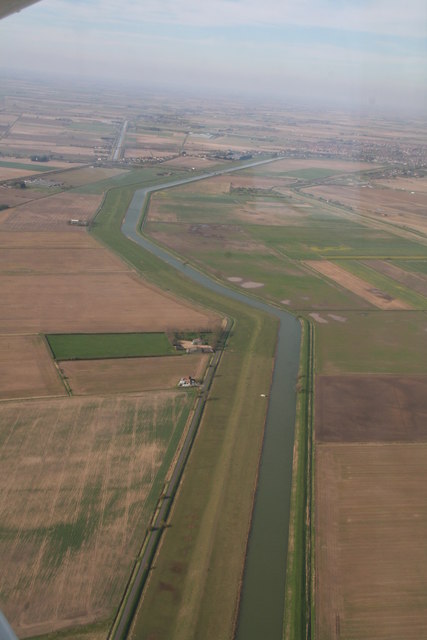 River Welland west of Cowbit, and to Spalding: aerial 2020