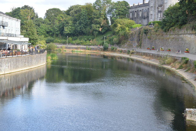 river-nore-n-chadwick-cc-by-sa-2-0-geograph-ireland