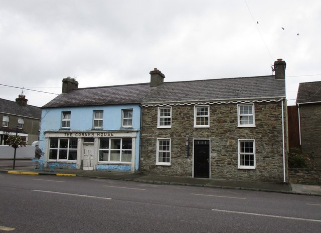 Shop and house, Ballineen © Jonathan Thacker :: Geograph Ireland