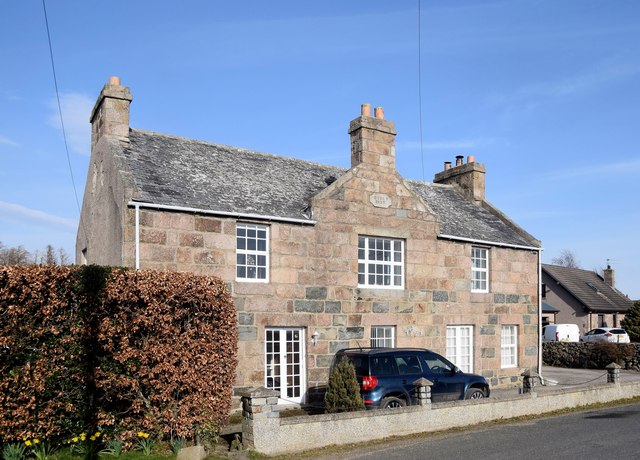 Grant Lodge, Blairdaff © Bill Harrison cc-by-sa/2.0 :: Geograph Britain ...