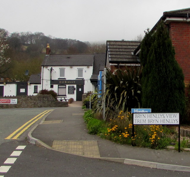 Bilingual name sign on a Henllys corner,... © Jaggery :: Geograph ...