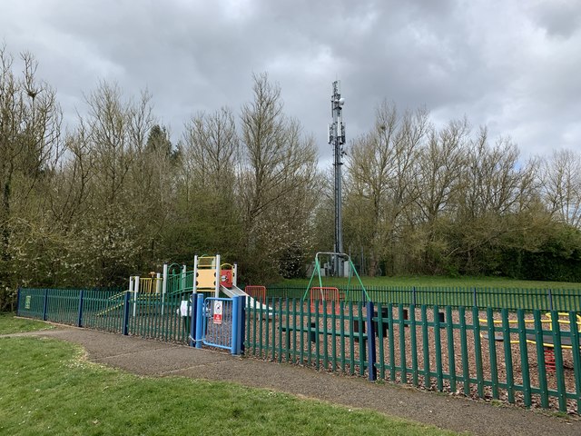 play-area-andrew-abbott-cc-by-sa-2-0-geograph-britain-and-ireland