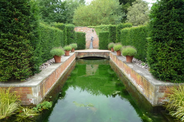 Moat at Hampton Court Gardens (Hope-Under-Dinmore)
