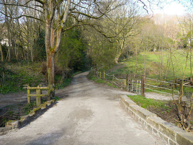 Pinnell Bridge and Walter Clough Lane,... © Humphrey Bolton :: Geograph ...