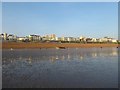 TQ3103 : Low Tide, Brighton Beach by Simon Carey
