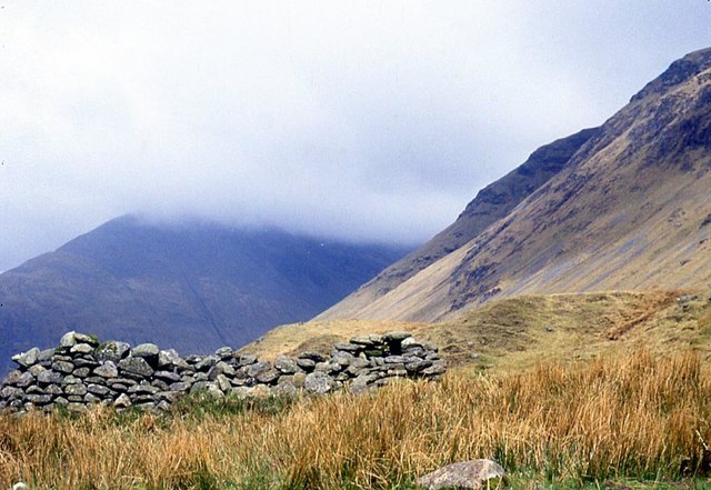 Ruin In Upper Glen Coralan © Alan Reid Geograph Britain And Ireland