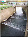 SE2533 : Cascade into Farnley reservoir, looking down, low flow by Stephen Craven