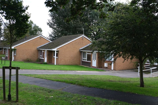 retirement-bungalows-bob-harvey-geograph-britain-and-ireland