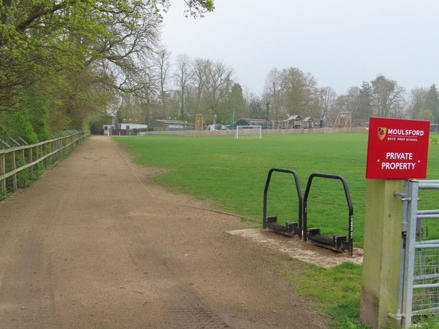 Path to the school