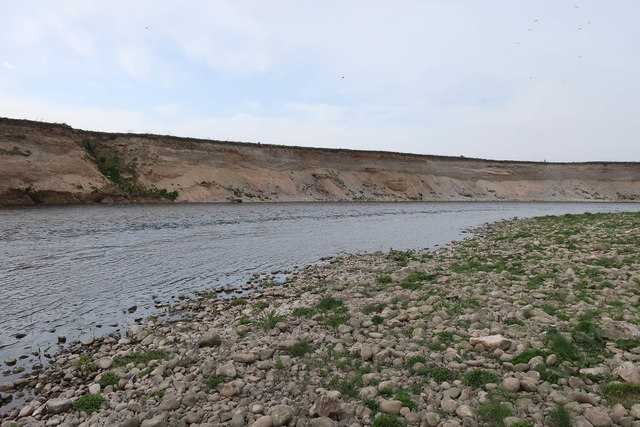 Moving meander on the Spey © Hugh Venables :: Geograph Britain and Ireland